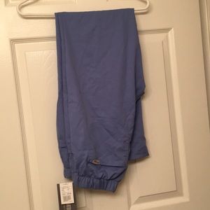 NWT Grey’s Anatomy scrubs size small